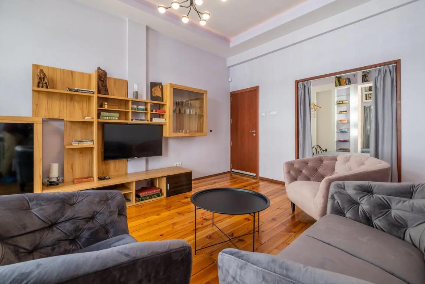Charming 2Bdr Apartment In Historic Center With Parking Sofia Exterior foto